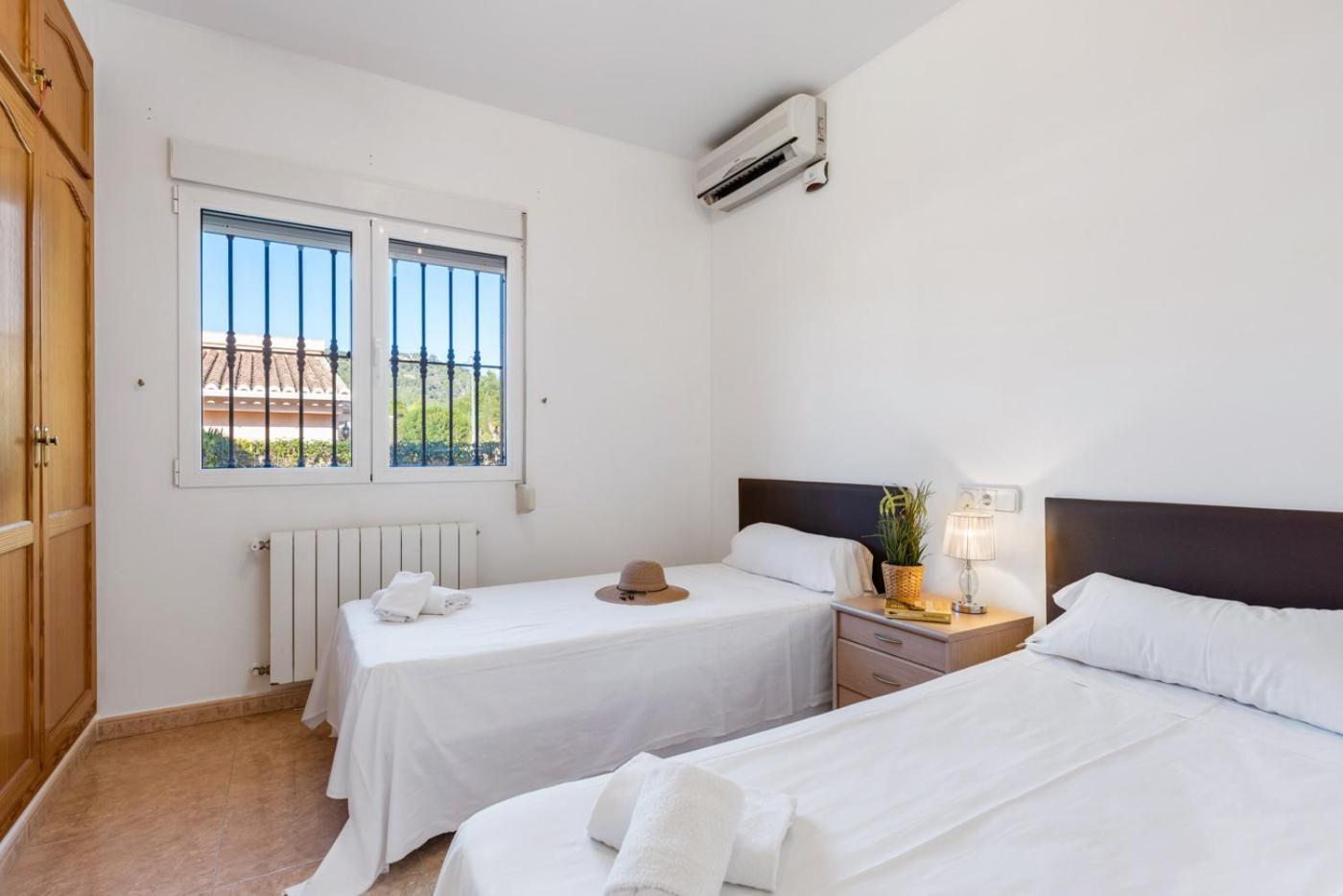 Villa Comodo - PlusHolidays Calpe Esterno foto