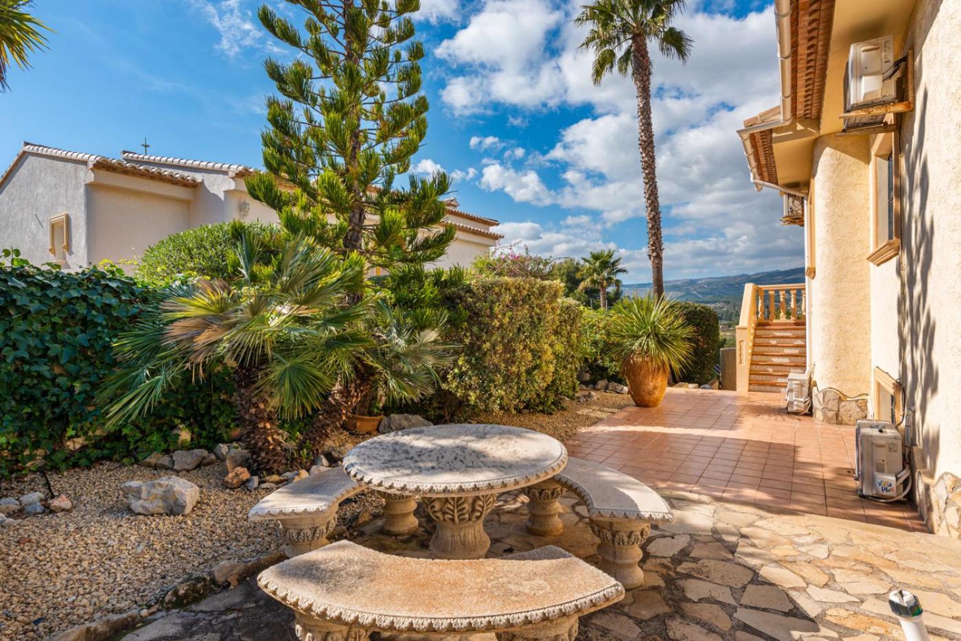 Villa Comodo - PlusHolidays Calpe Esterno foto